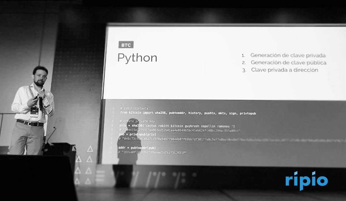 RipioApp's tweet photo. #LiveForTheCode Sebastian Serrano, fundador y CEO de Ripio el martes pasado en Oracle Code Bogotá, el evento para desarrolladres más importante 👨💻🔝
#OracleCodeBogota #OracleCode #devs https://t.co/mVly3dsM9t
