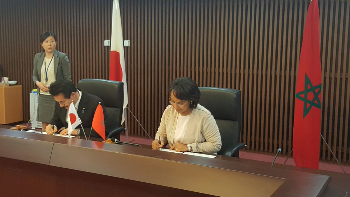 MarocDiplomatie's tweet photo. 4ème session de la #commission_mixte #Maroco_Japonaise 🇲🇦🇯🇵 co-présidée par la secrétaire d’Etat, Mme Mounia Boucetta et le ministre délégué auprès du Ministre des Affaires étrangères du #Japon, S.E.M. @SatoMasahisa à #Tokyo
#Morocco #MAECI #Japan https://t.co/1PeKakNLO3