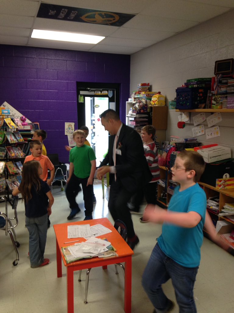 jerrylpotts's tweet photo. It's raining outside so it's time to dance with Go Noodle. @cjmarczak gets in on the fun. Thanks Mrs Hooper. @LeighAnnWilley @MauryCoSchools @cjmarczak #GrowMaury https://t.co/5LjNLgx0sI