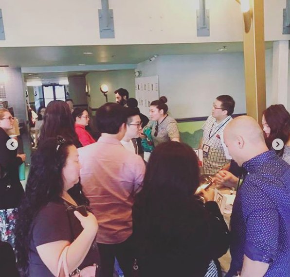 YellowFeverFlik's tweet photo. More photos for the #SoldOutPremiere of #YellowFeverMovie last night in #Minneapolis!! Here are some photos from the event, courtesy of #AKConnection! @JennaUshkowitz @ScottGPatterson @NahanniJ @WhamBamWorld #mnkads #koreanadoptees https://t.co/3khW35kUzY