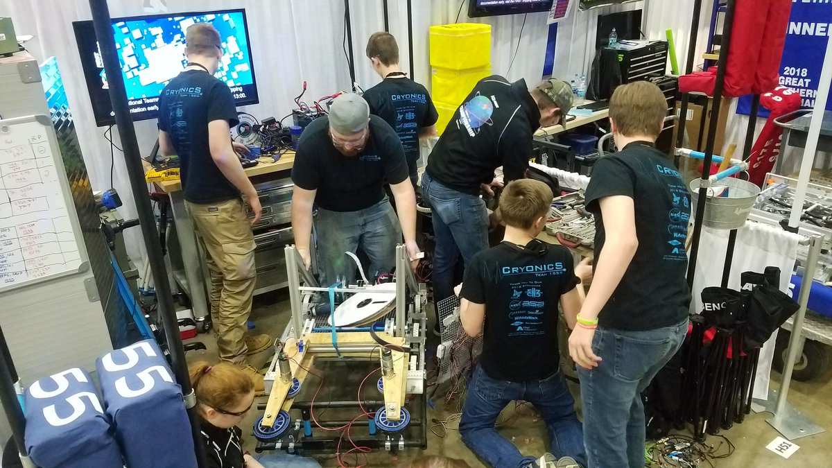 FRCTeam1555's tweet photo. We are saying goodbye to Mr Zero aka Mr Freeze and Hello to FrankenFreeze!!!! @RobotIn3Days #RobotIn3Hours #FIRSTChamp #omgrobots https://t.co/IPcLATzb1Q