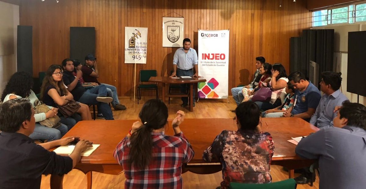 Injeo_GobOax's tweet photo. Enviamos una calurosa felicitación a los cinco ganadores del casting #PoderJovenRadio, en el municipio de #OaxacadeJuárez; y un agradecimiento especial a todos los #jóvenes participantes por su entusiasmo y dinamismo. #EquipoINJEO.@alejandromurat @IvetteMurat @Gerardovel. https://t.co/drY2Rvnwvm