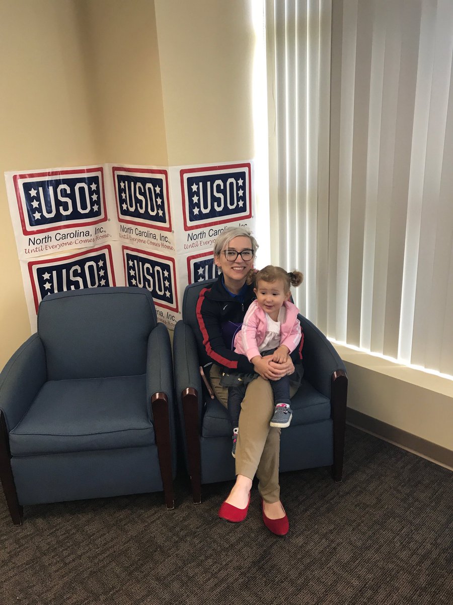 lolomanary's tweet photo. #TakeYourChildToWorkDay — gave out tickets to the @USOofNC during story hour today ❤️ #Fayetteville #fayettevillenc #fortbragg https://t.co/hc9VUj38nW