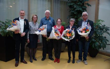 Boemelburcht feliciteert Nan Hoesté en Thijs Janssen van harte met hun benoeming tot Lid in de Orde van Oranje Nassau. Nan jureert al jaren bij de Boemelparade en Thijs plaatst de burchten bij de stads &amp; jeugdprinsen van Boemelburcht.