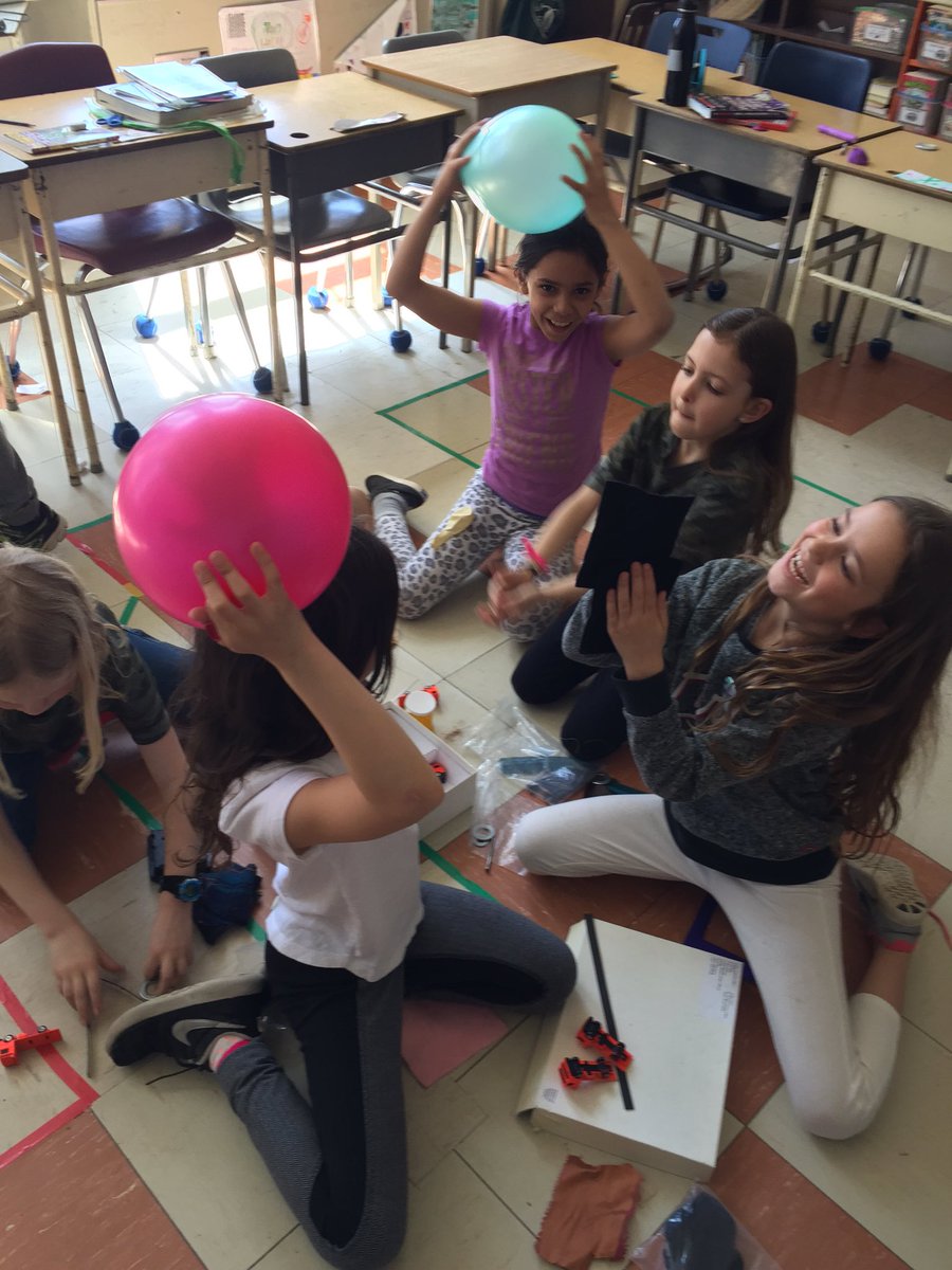 Grade 3 On Twitter Exploring Static Electricity Rubbing The
