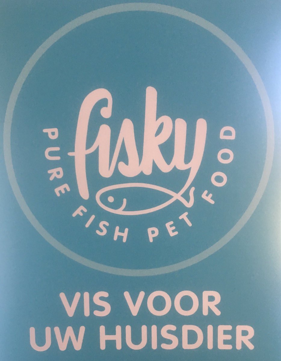 FiskyPetfood's tweet photo. Weer nieuwe productie #fishsnacks verse Kabeljauwhuidjes gedroogd een ware tractatie voor uw #huisdier #Gezond #nowaste https://t.co/dL2mJxplRB