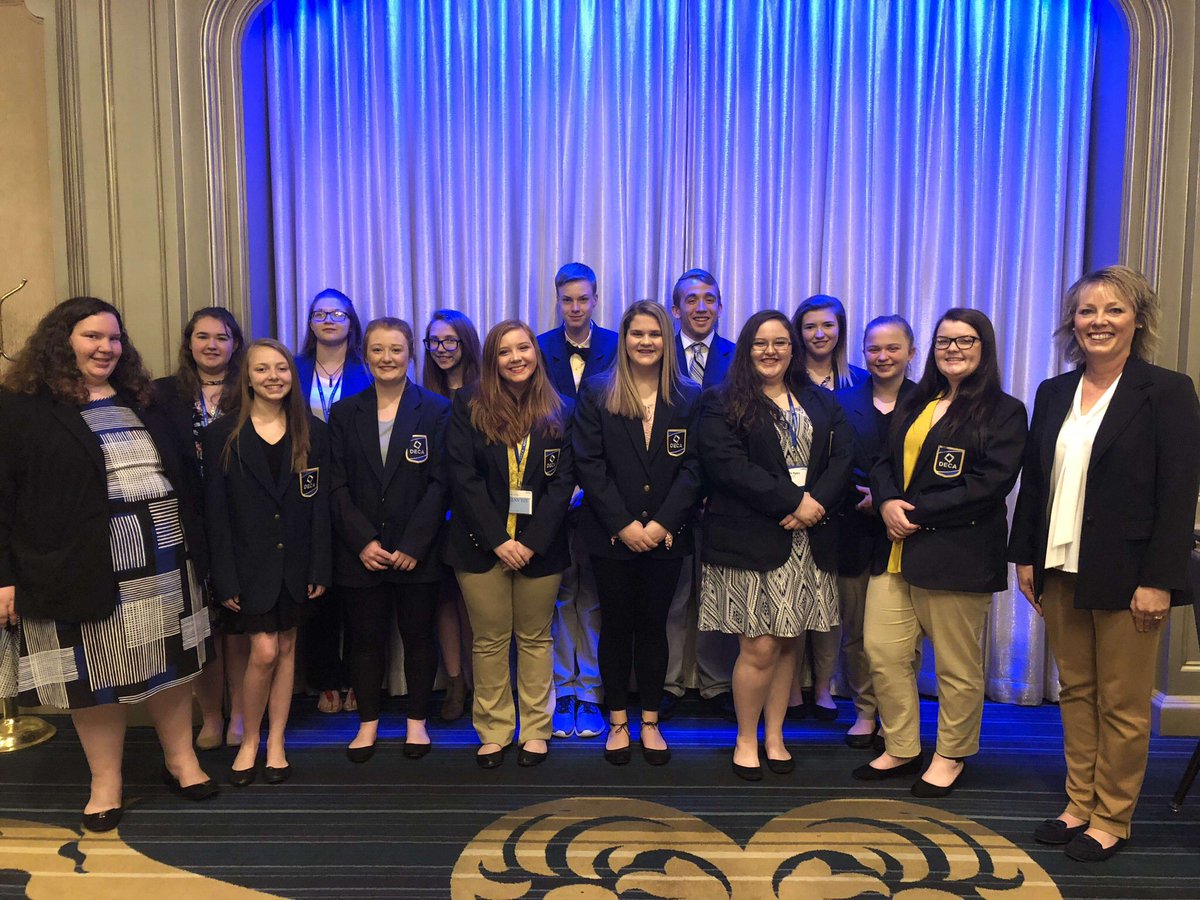 AmileeP's tweet photo. Beyond blessed to have such a wonderful chapter #DECAICDC2018 @pocahighdeca1 https://t.co/Nhc2FZLFm1