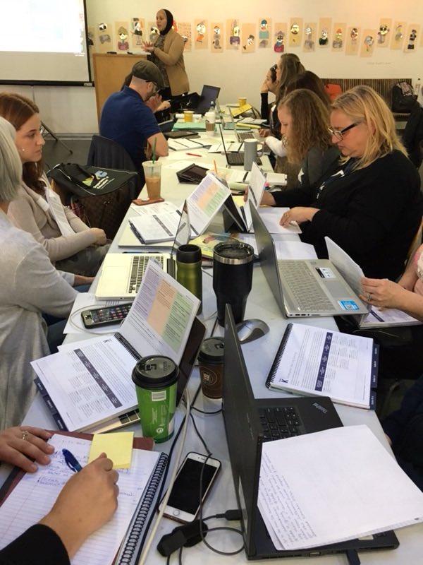 CSD31SI's tweet image. Elem. APs &amp;amp; Teachers receive hands-on training on the new Science Scope Sequence and new Core Curric!
@district31r #inspired31 #sciencechat