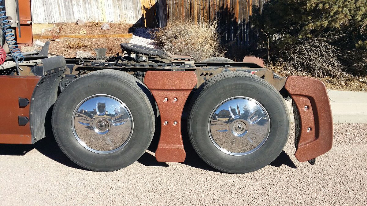 LineXCos's tweet image. #Trucks #travel so many #miles, on all sorts of #terrain. Why not protect them from the road and give them a little bit of #shine 😍 #linexit #linex #colorado #coloradosprings #linexspray #protectivecoating