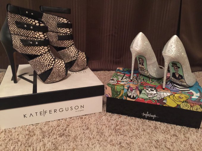 More surprises from My favorite shoe boy today! I love #highheels! https://t.co/j1otE1NZkG<a href="/tag/highheels"class="tags"><span>#highheels</span></a>
