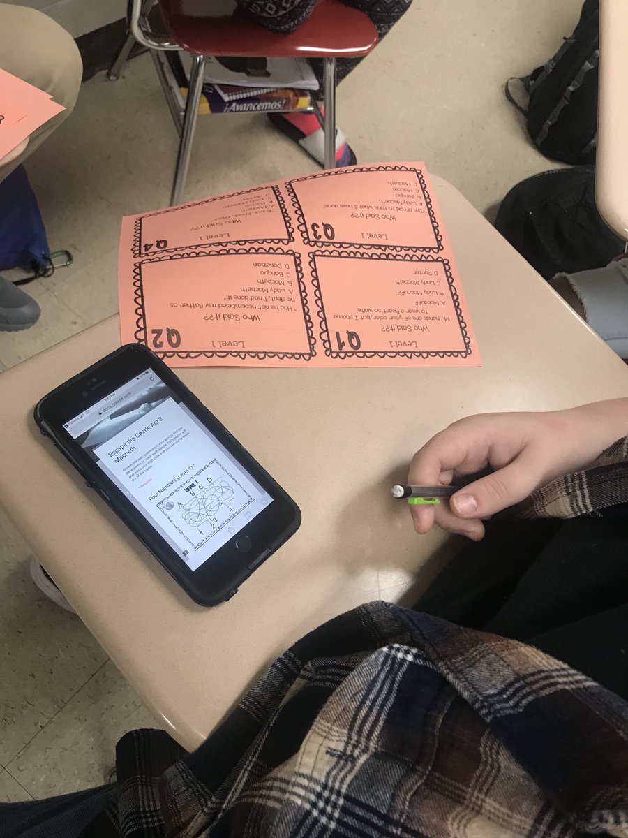 Reviewing for Macbeth using puzzles and technology today @SHHS_JCS #JCStechleads @AllisonSeeleySm <a href="/jcityTNschools/">JohnsonCitySchools</a>
