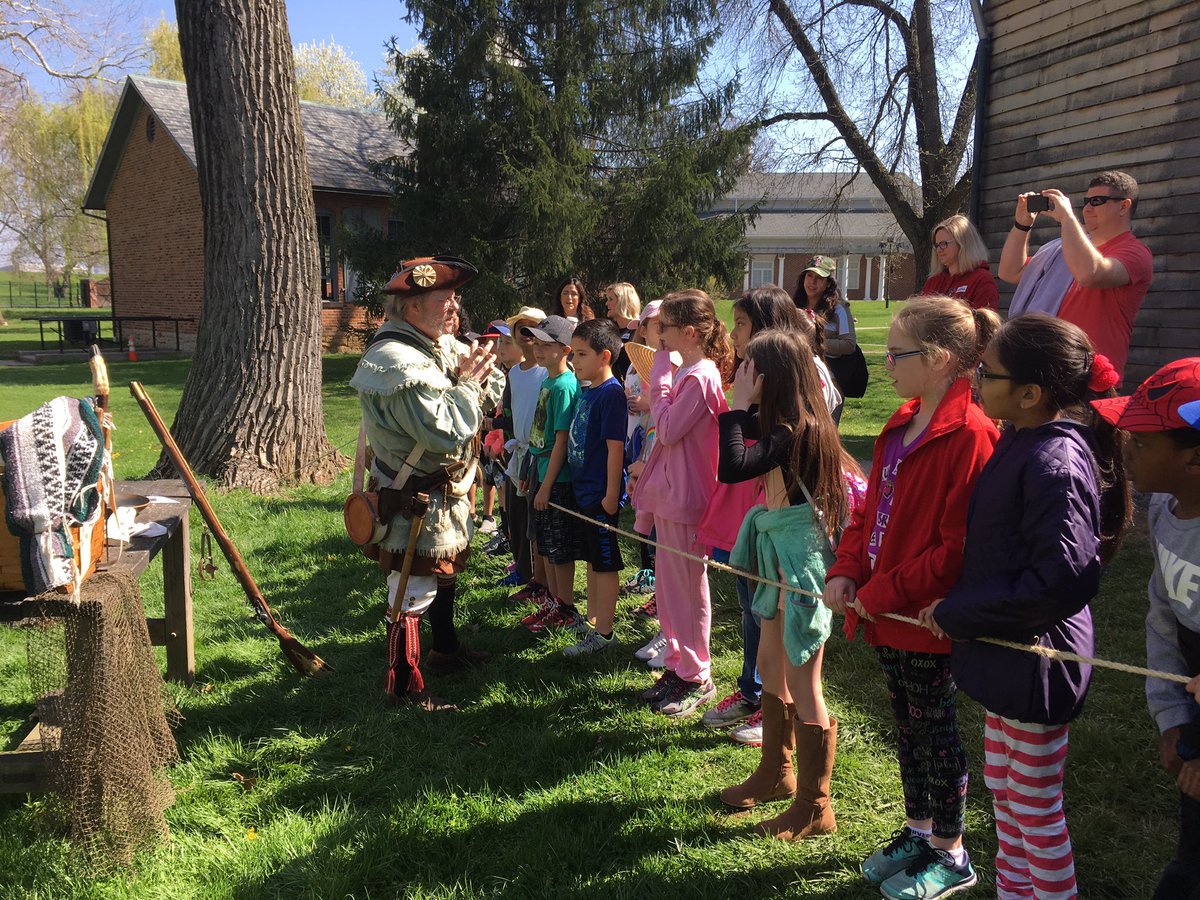 Amanda Luedecking tweet media