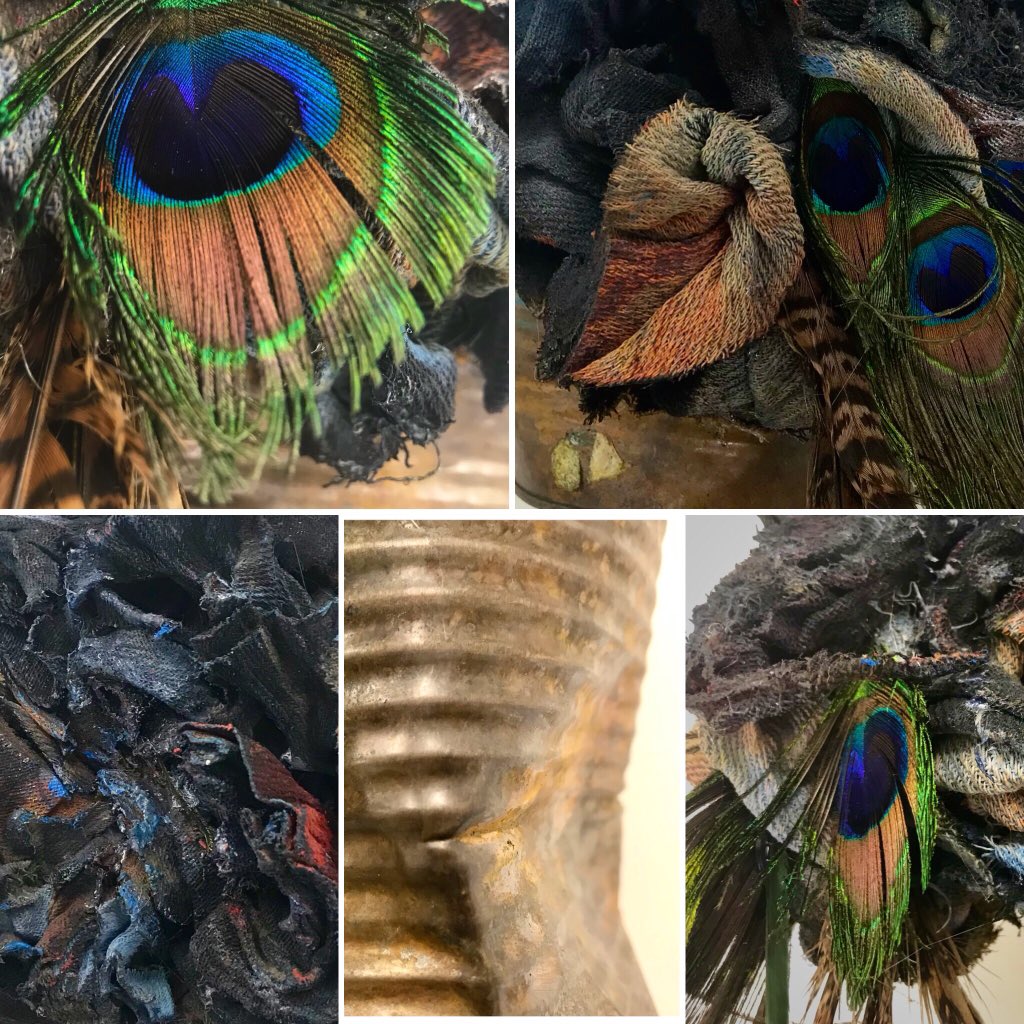 ArtistBlandine's tweet photo. New #sculpture for my upcoming Solo show|end of Mai/Jun| #TOMA #MixedMedia #ThisIsStillLife #MundaneObject #DiscardedObjects #Textiles #Tin #PeacockFeather #SouthendOnSea https://t.co/AYXHjAqbpp