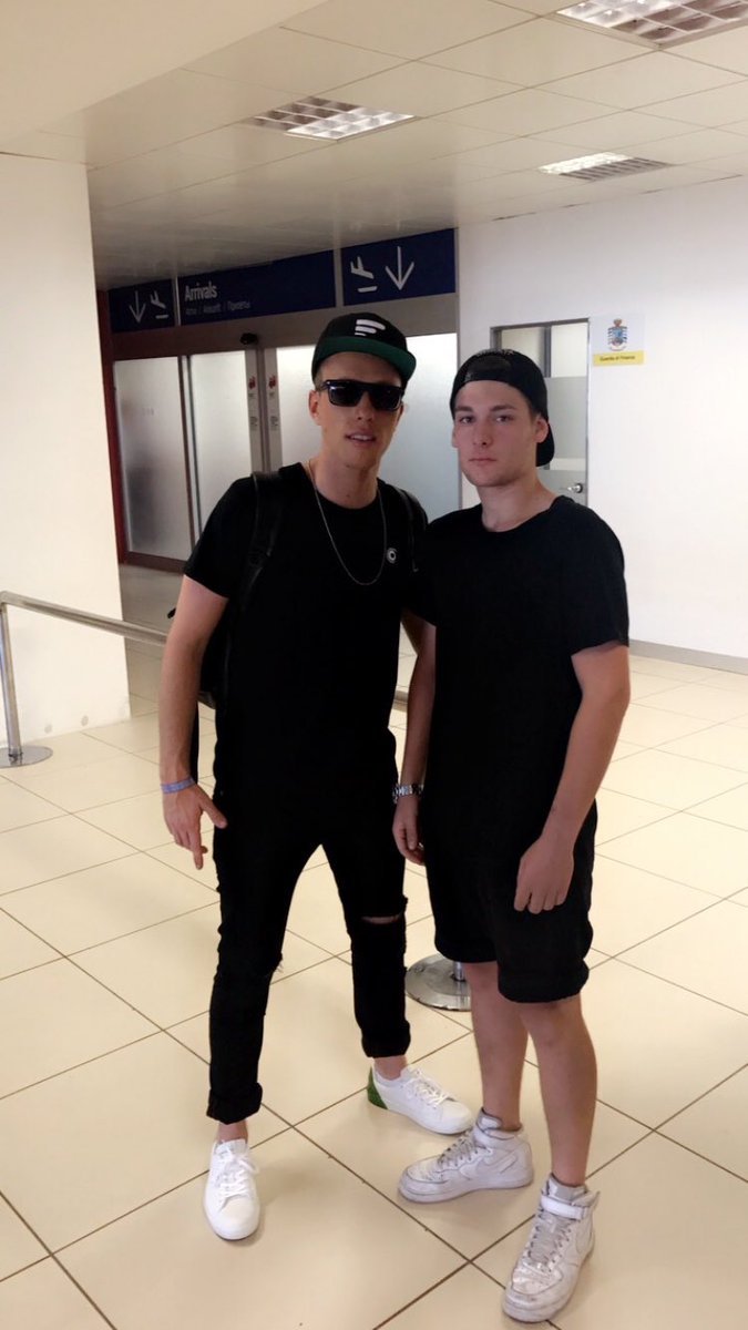 Masenzolo's tweet photo. @ProtocolRec  #nickyromero ❤️ https://t.co/cST6cePv5Y