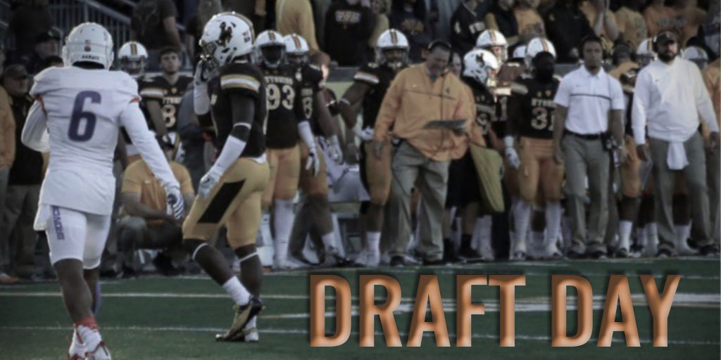 Brain_Armor's tweet photo. Do you know what day it is? It’s the #NFLDraft and we are super excited to see where @wyo_football QB @JoshAllenQB will be playing for next year! Wishing him the best of luck and a successful professional career!
#TeamBrainArmor #ForStrongBrains #GoWyo #NFL #NFLDraft2018 https://t.co/sneVqeh0WA