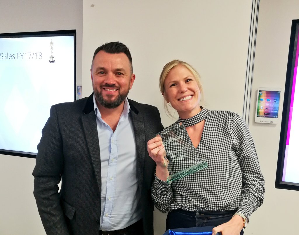 _infinity_co's tweet photo. We are very pleased to reward some of our most outstanding performers of 17/18 at this year's #InfinitySKO.
A huge congratulations to @Jennorton, @RannsD, and Jay Shallcrass for nurturing many very happy clients over the last 12 months. Here's to more in the future! https://t.co/ehAlJe3hxf