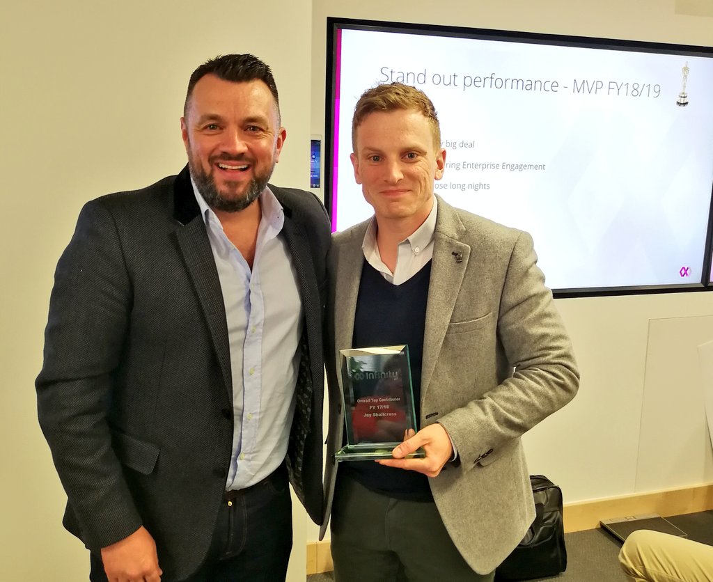_infinity_co's tweet photo. We are very pleased to reward some of our most outstanding performers of 17/18 at this year's #InfinitySKO.
A huge congratulations to @Jennorton, @RannsD, and Jay Shallcrass for nurturing many very happy clients over the last 12 months. Here's to more in the future! https://t.co/ehAlJe3hxf