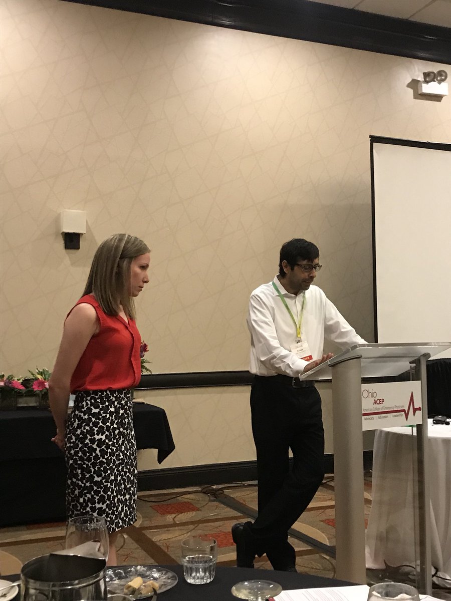 MJMcCreaMD's tweet photo. Ohio EM Resident of the Year @kmhunold from @OSUEMEdu with @khandelwalOSU @OhioACEP #EMForum18 https://t.co/OOQ6eskoRZ