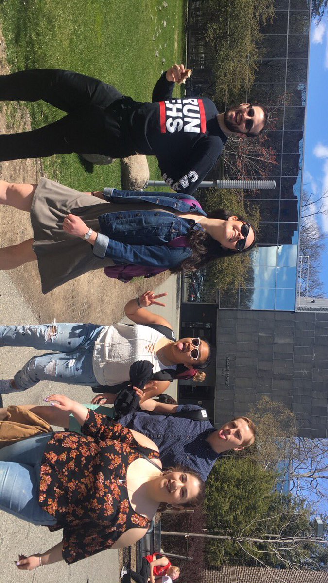riffrunners's tweet photo. Catch us singing outside in promotion of our concert this Sunday!!! Come say hello if you see us! https://t.co/01McD3ASRM