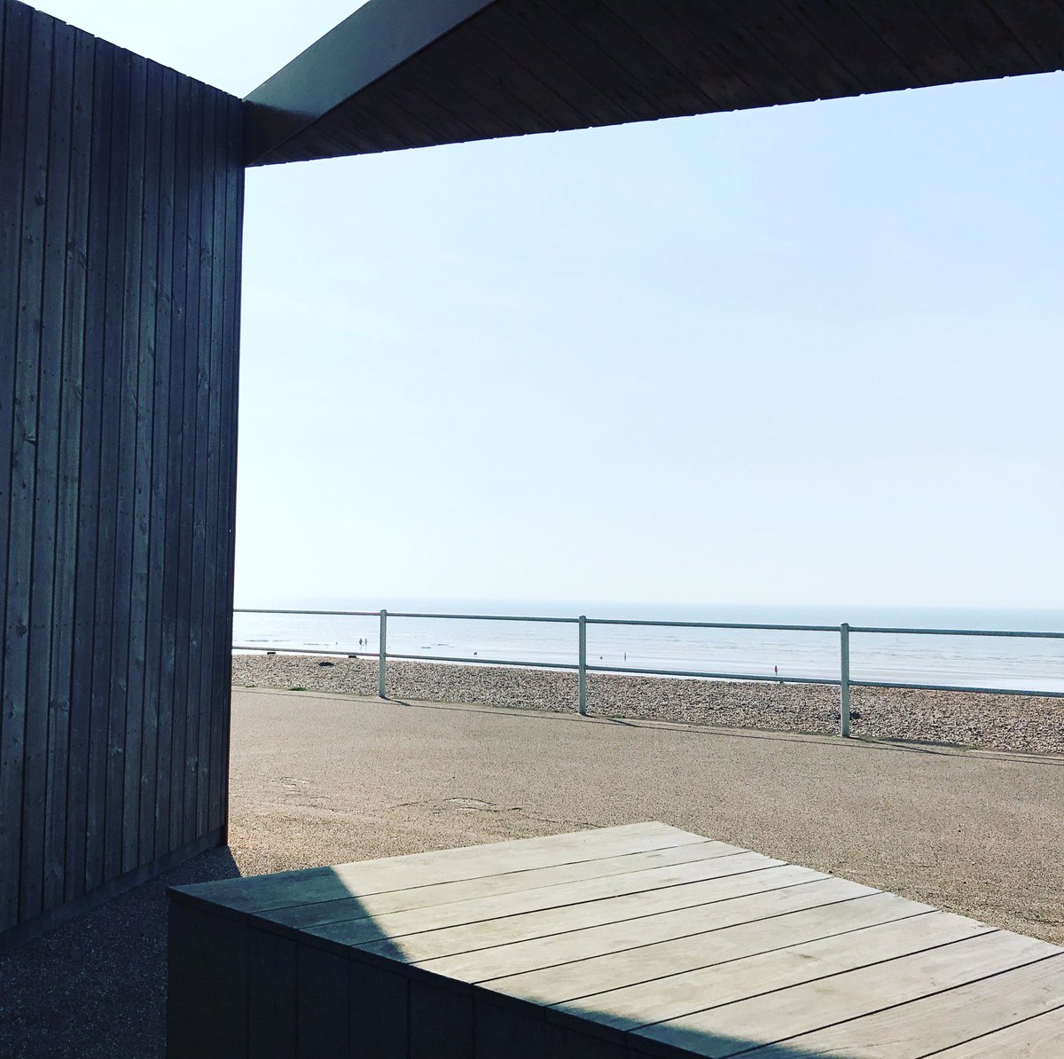 keyproperty1066's tweet photo. Sunny #bexhill can't beat the prom when the weathers so nice!
-
-
-
#sunnydays #gettingreadyforsummer #promanade #sea #seating #angles #bluesky https://t.co/Eb3K4kZwzZ