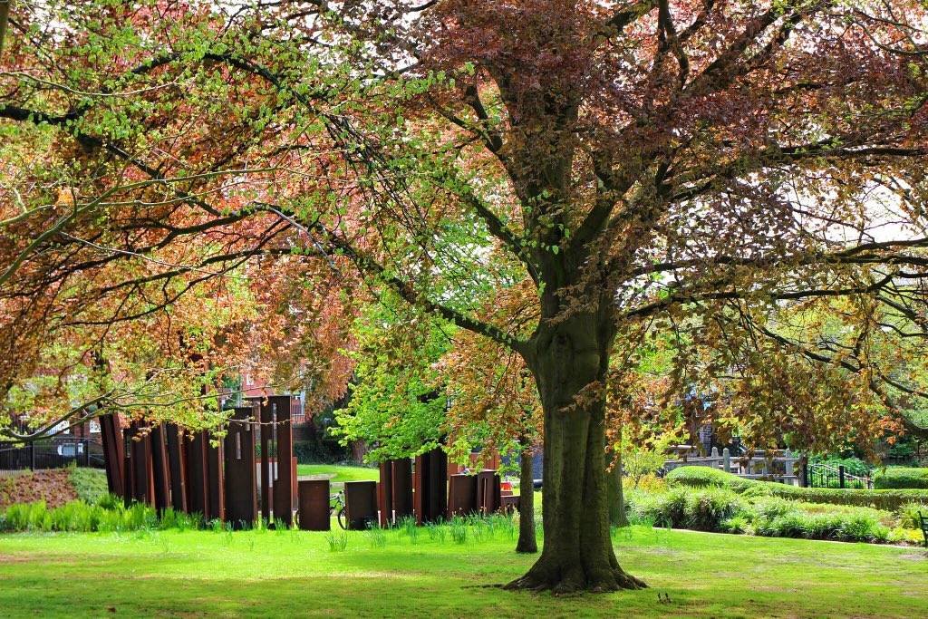 leescott26's tweet photo. Gheluvelt Park beginning to look very colourful! #worcesterparks @worcpic @VisitWorcs https://t.co/ivMfOSg6EV