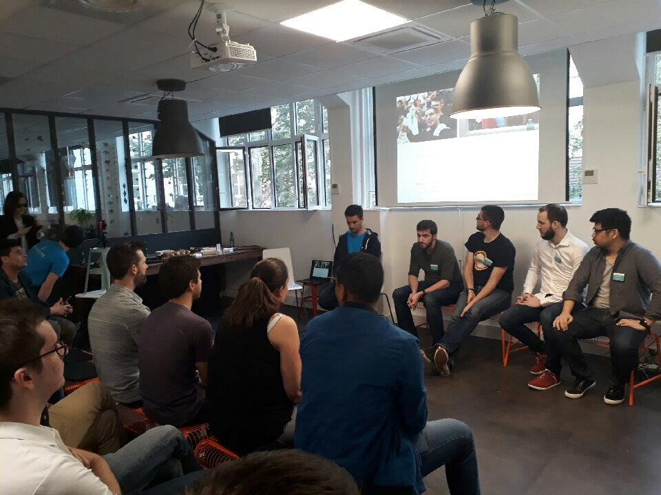 TechDoorsLive's tweet image. L&apos;équipe mobile d&apos;@healsylife 👩‍⚕️ nous explique comment fonctionne leur application. On parle également de la politique de sécurité mise en place pour assurer la bonne qualité de conseil aux patients et surtout... essais cliniques !
#SmallData #AI #Health #UXDesign #TechDoors