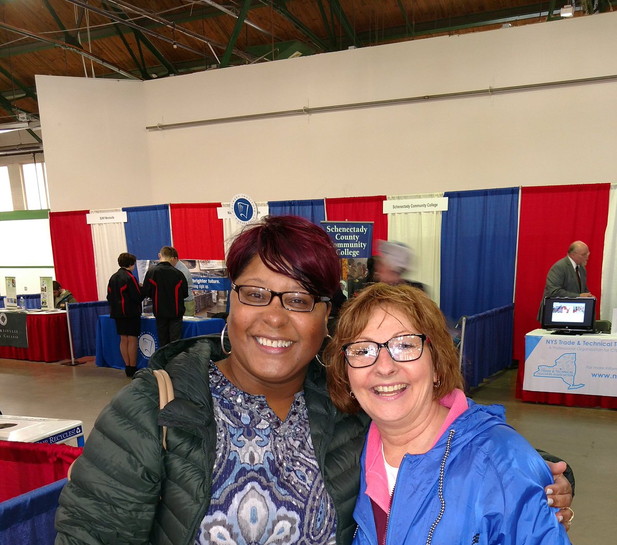 Rhonda Neal tweet media