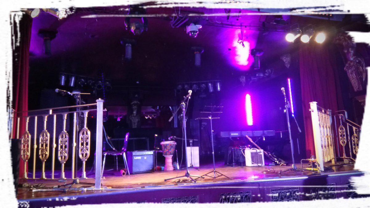 Tonight's stage <a href="/tjunctionfest/">T-junction</a> <a href="/Mbro_Empire/">Middlesbrough Empire</a> ! 
#livemusic #Boro #original #international #poetry #violinist