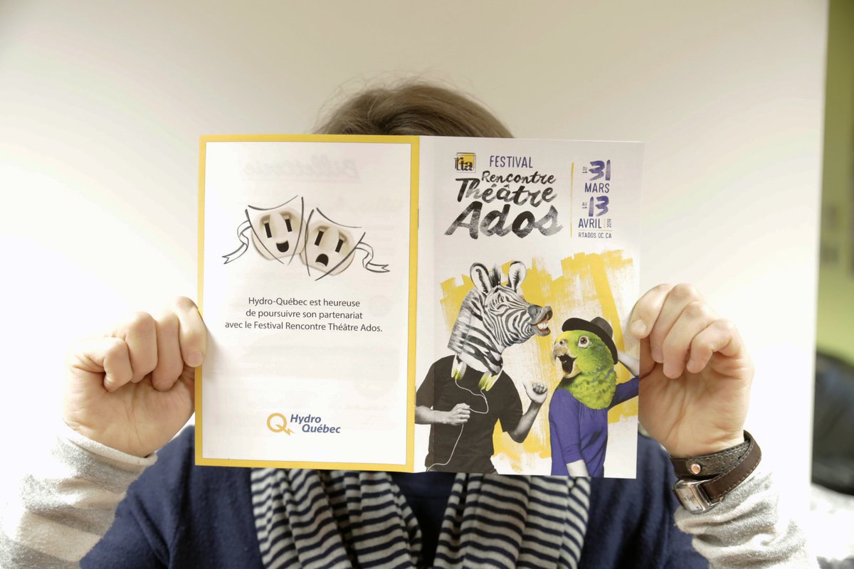 PireEspece's tweet photo. C'EST OFFICIEL 🥁 L'effet Hyde figure dans l'audacieuse programmation de la @RTAdos 2019 ! Nous y jouerons deux représentations en avril 2019. 👌#jeunepublic #rtados #leffethyde https://t.co/pZ9FTdFyYm