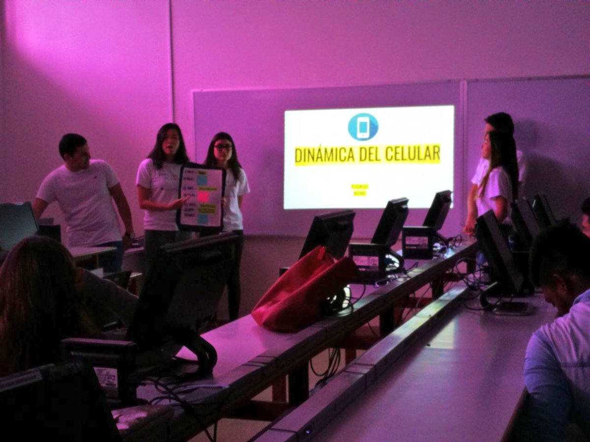 Elissaga's tweet image. El grupo #5 presentó su proyecto con el tema #grooming y los resultados del taller impartido a chicos de 9no grado del Instituto América #Perdig18 
#rrss
#ComDigital