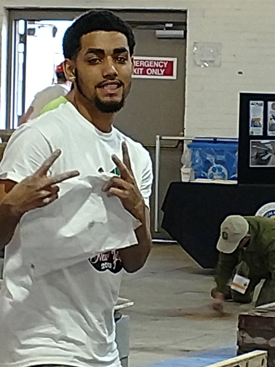 Rhonda Neal tweet media