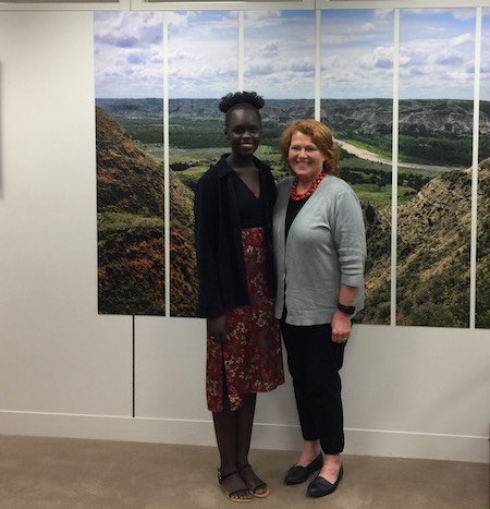 NEAarts's tweet photo. Thank you @SenatorHeitkamp for meeting with North Dakota @PoetryOutLoud champion Maria Modi Tuya on the Hill yesterday. #POLontheHill #POL18 @ndarts https://t.co/pIxqyJOxjw