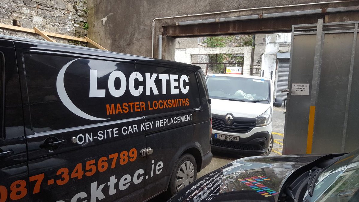 Locktec_ie's tweet photo. 🚚 Busy week supplying and fitting Slam &amp; Dead Locks to Trademens &amp; Companies around Dublin

🔒 2 Slam Locks Installed
🔑 3 Master Keys included
📍 We Come to You Anywhere
👨‍🔧 We Work While You Work
💰 €250 +VAT - Supply &amp; Fit
☎️ Call to Book: 086 730 7788 https://t.co/NXViO8hflL