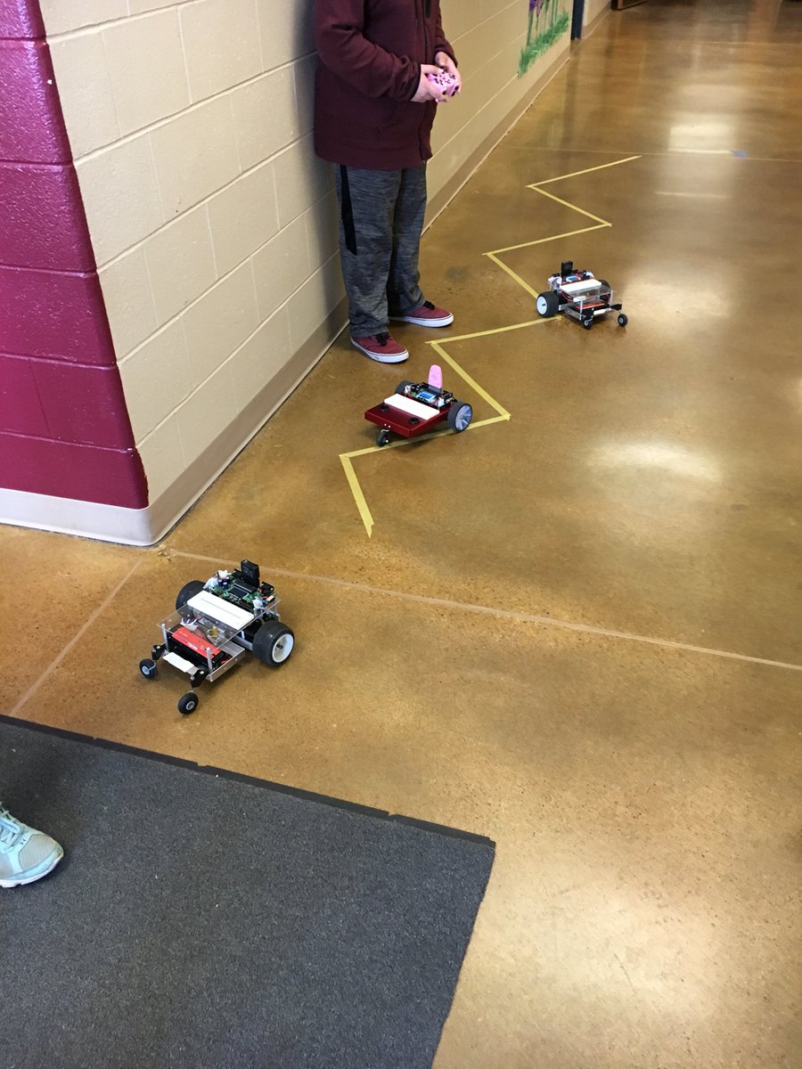 Fun activity with CEENBots at West Park today! STEMontheGo!