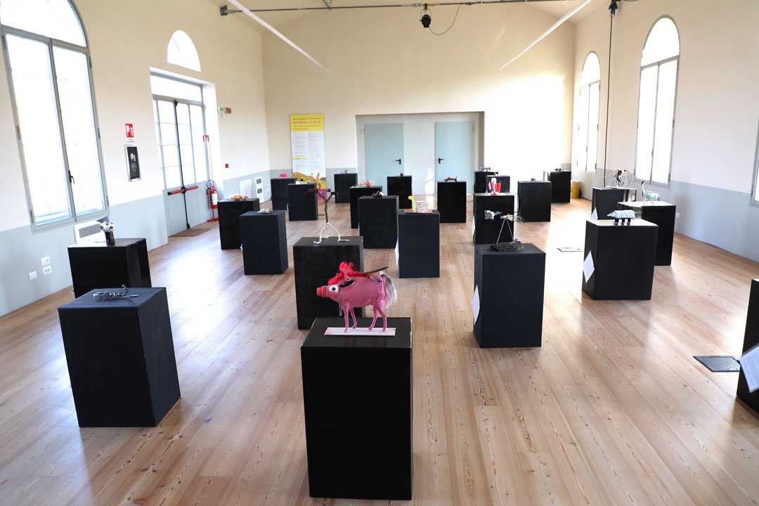 EXNEWartcenter's tweet photo. Some pictures from the event, April 22, CONTEMPORARY KIDS. The day began with a round table discussion and ended with the group exhibition of the students.  Link  📕 https://t.co/tck87KBaxN https://t.co/7eQZK9Q7eO