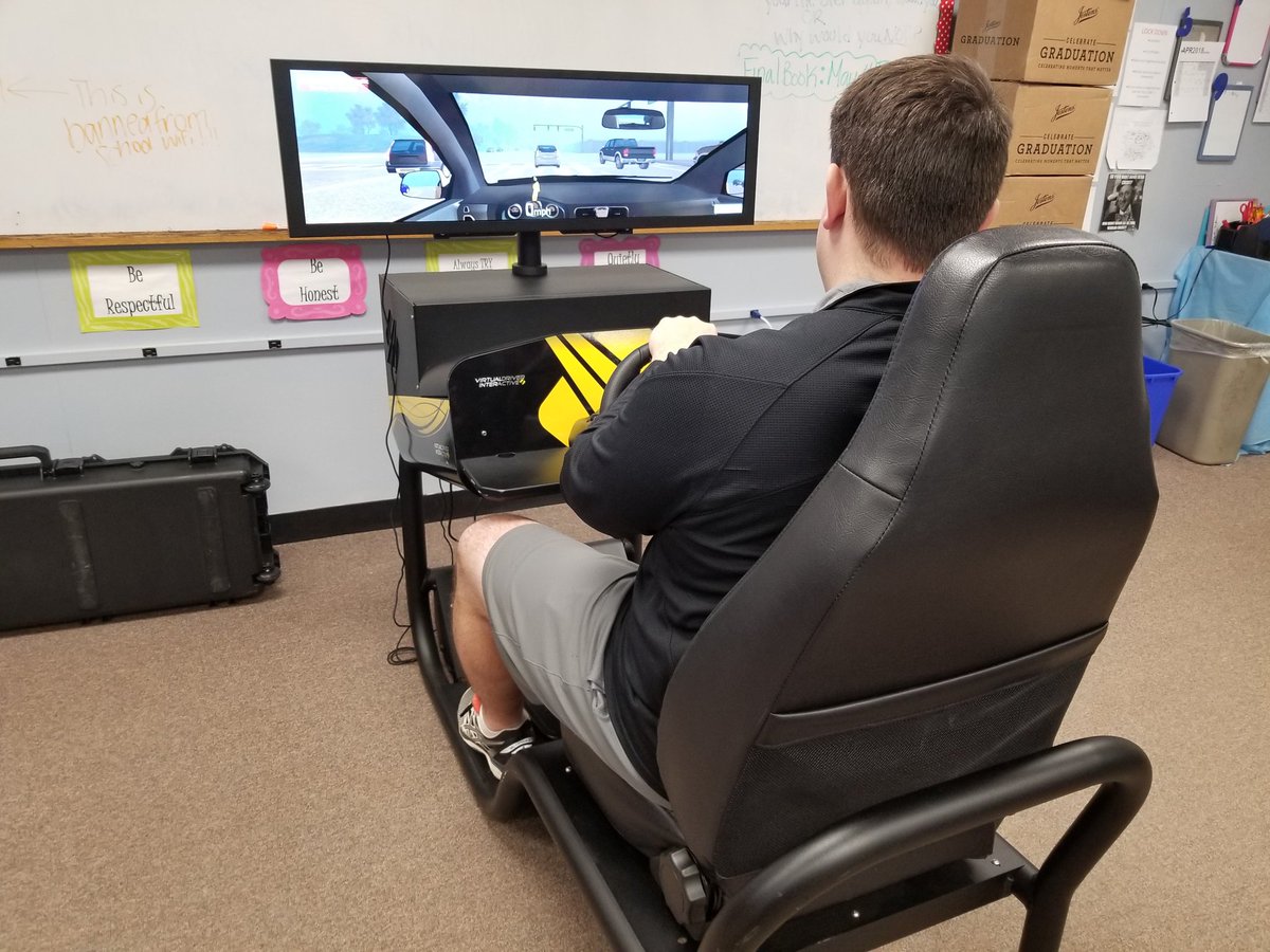 marion_police's tweet photo. Thanks to @ElginComets & Ridgedale HS for allowing us (w/@MarionOHSheriff) to visit with the distracted/impaired driving simulator in advance of their proms. We are saving lives with this gift by @ColumbiaGasOhio @mariasmessage @DOMTIBERI. Thank you all! #TrueBlueMPACT https://t.co/MlXfajSjMK