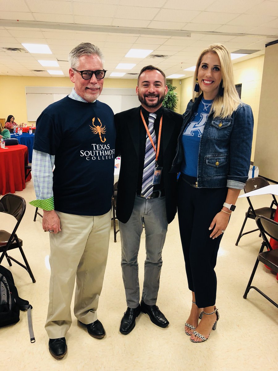 ECHSadvocate's tweet photo. South Texas Early College Consortium today with Region 1 &amp; 2!! #brownsvilleisd #earlycollegeweek @TSC_Scorpions https://t.co/8z1KKQ7xQY