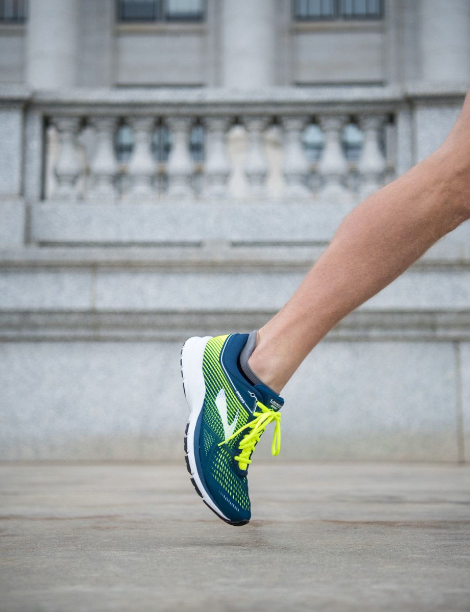 brooks shoes twitter