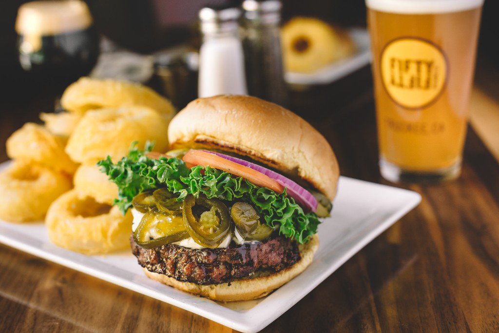 TruckeeGravel's tweet photo. Attention all #Sagando riders! After the race, our friends at @5050Brewing will be pouring $3 pints for riders. They'll also have great recovery food, like this burger. More about the food and beer, here: https://t.co/pyqW0JoJXq https://t.co/at1lCOurlO
