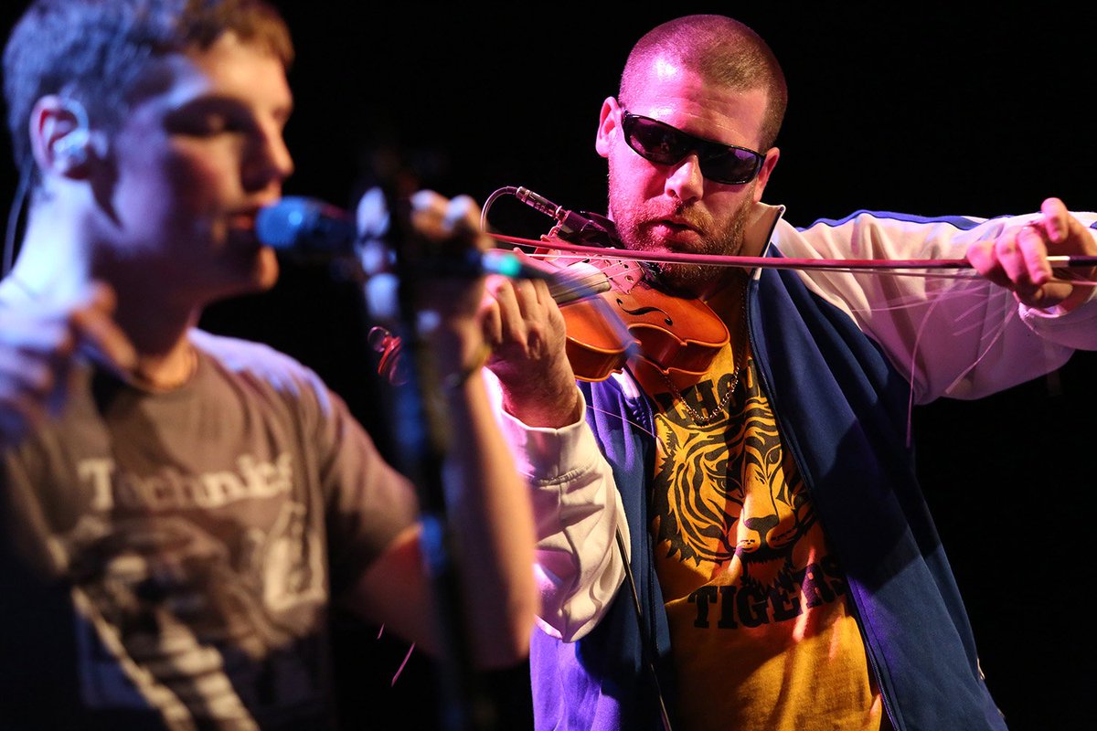 KamSymphony's tweet image. We're really looking forward to performing with #AshleyMacIsaac tomorrow and Saturday night in #SagebrushTheatre! Tickets are going fast, get them at tickets.kamloopslive.com. #Kamloops #KamloopsSymphony #CelticFiddle