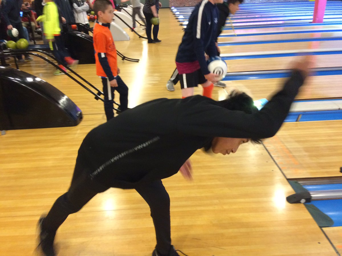 SportsToursEuro's tweet image. Let's go bowling!
