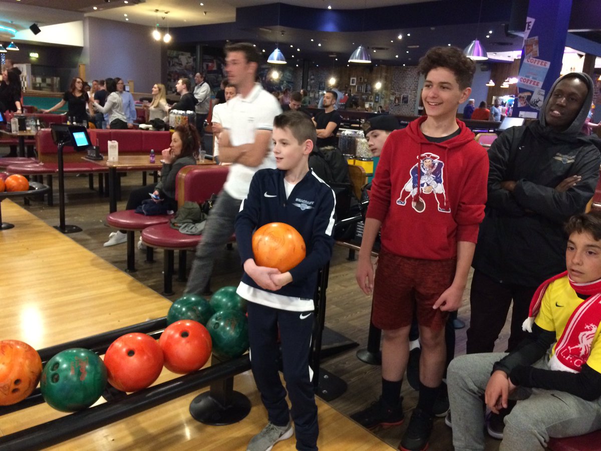 SportsToursEuro's tweet image. Let's go bowling!