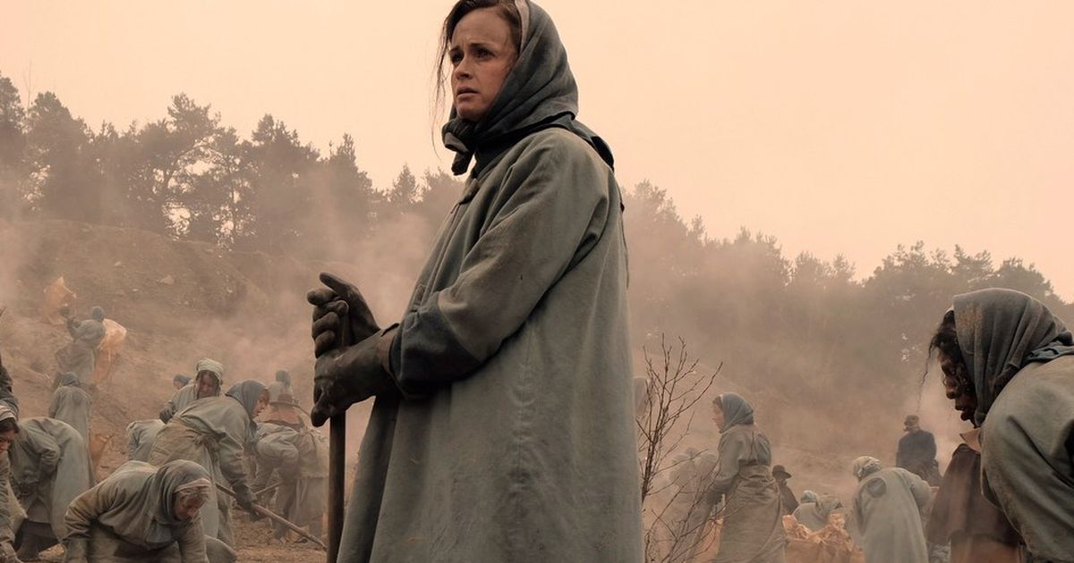 TvGeckoOfficial's tweet photo. This 'Handmaid's Tale' moment featuring 'Friends' is slowly driving me insane https://t.co/t2LFh5HTj6 https://t.co/9dnf9dZMmg