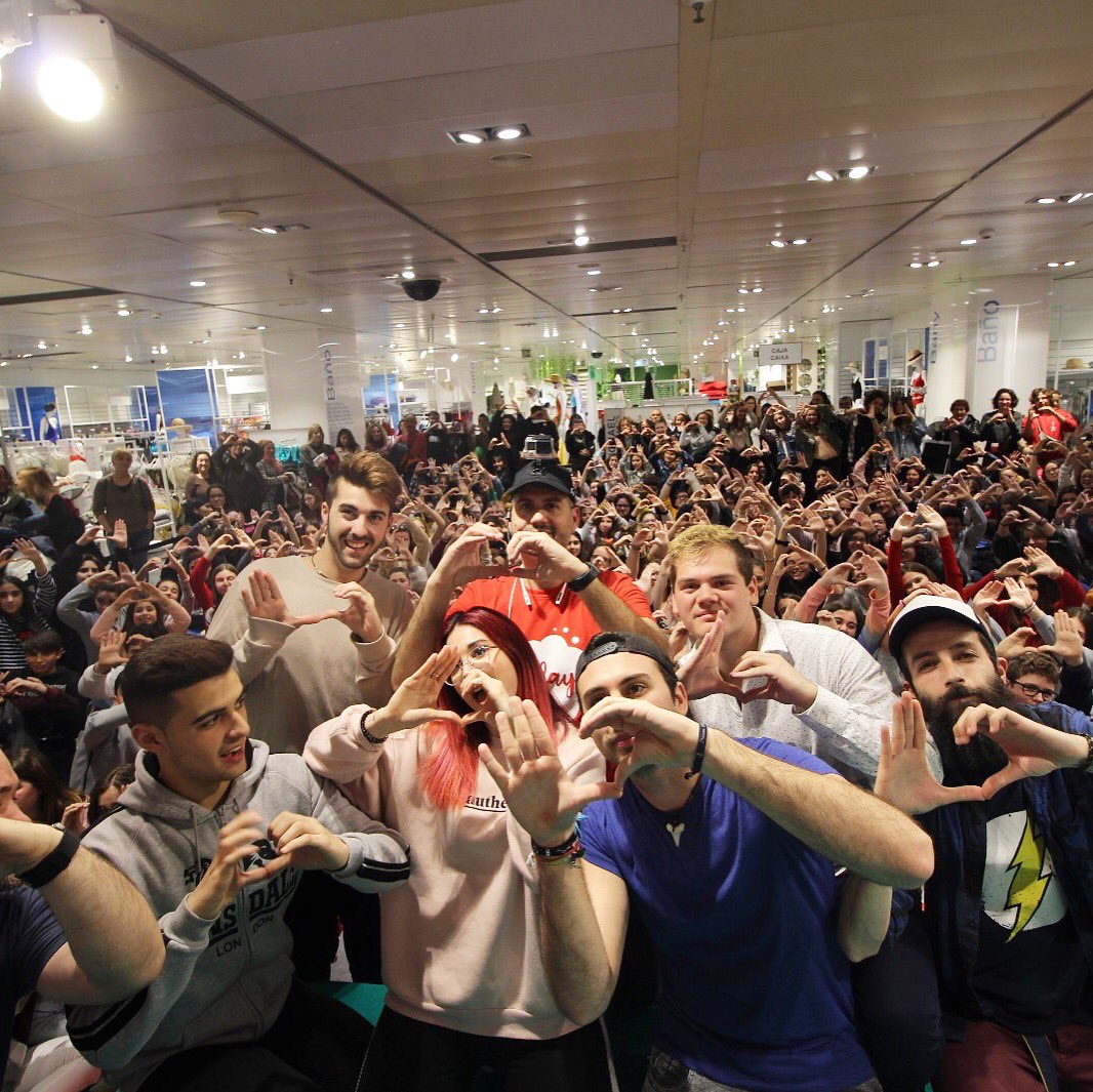 Tmdayders!!! Como estáis pasando estos días?
Hemos necesitado unos días de descanso después del gran #tmday_mallorca  os ❤️ mucho!!! Estar atentos que la semana que viene sorteamos  7 camisetas #TMDay que se irán para Mallorca ✈️