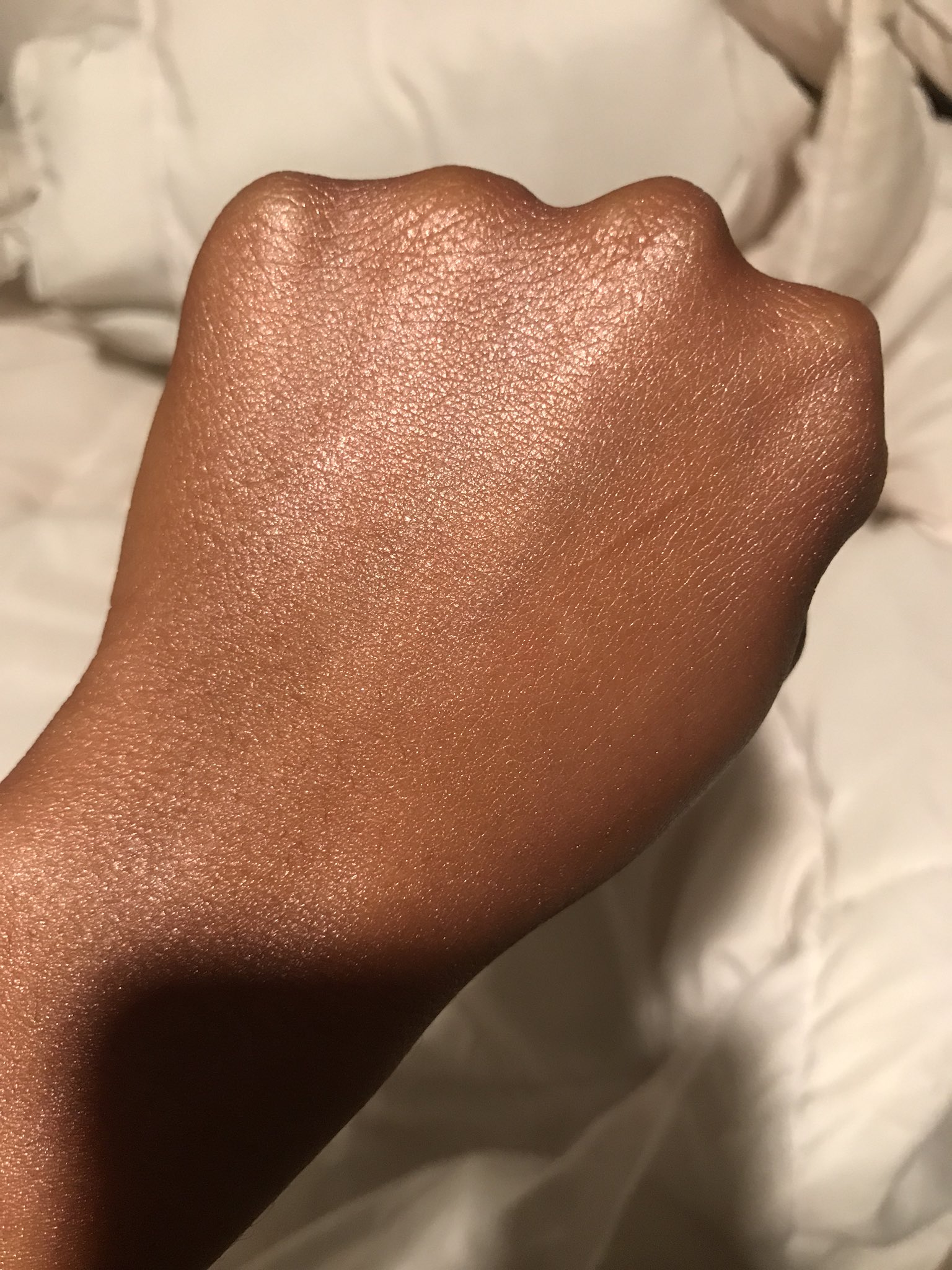Mac strobe sale cream goldlite