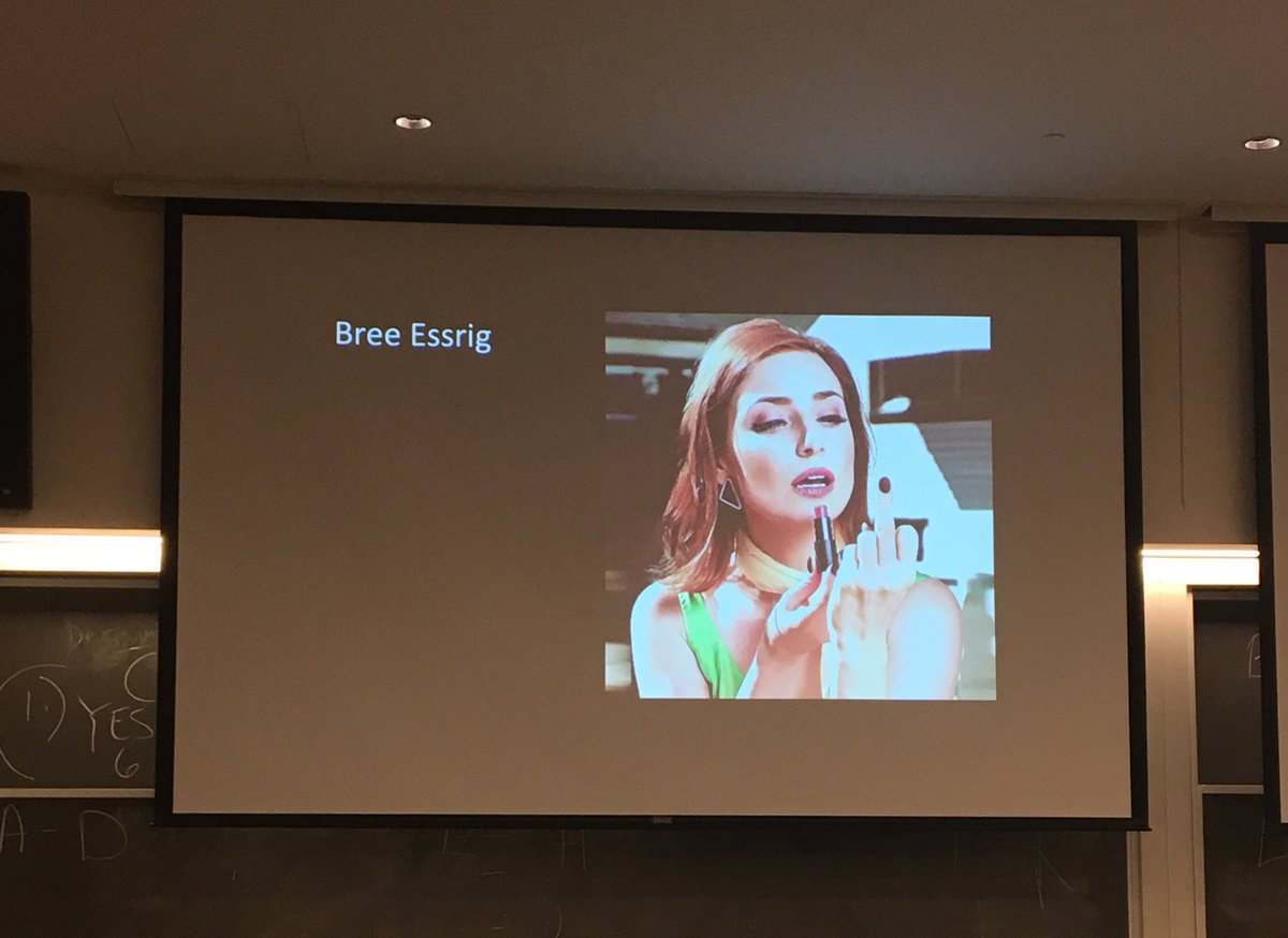 katiefliesaway's tweet image. Hi @BreeEssrig in an online discussion our prof asked us to write about someone who we think is a modern-day Modern Girl (like from the 1920s-30s) so I wrote about you, and then today in class I looked down for a moment, and when I looked back up this was happening 😂