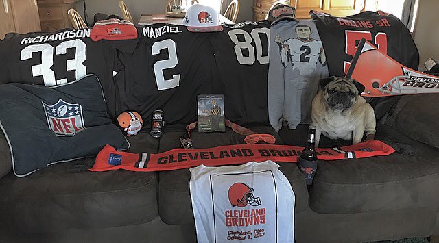 JimmerPug's tweet photo. Let’s go @Browns!!! Make the right pick tonight. I’m sick of losing every season. Winning starts tonight! #DawgPound #WeBarkTogether https://t.co/K1CwLBMCKx