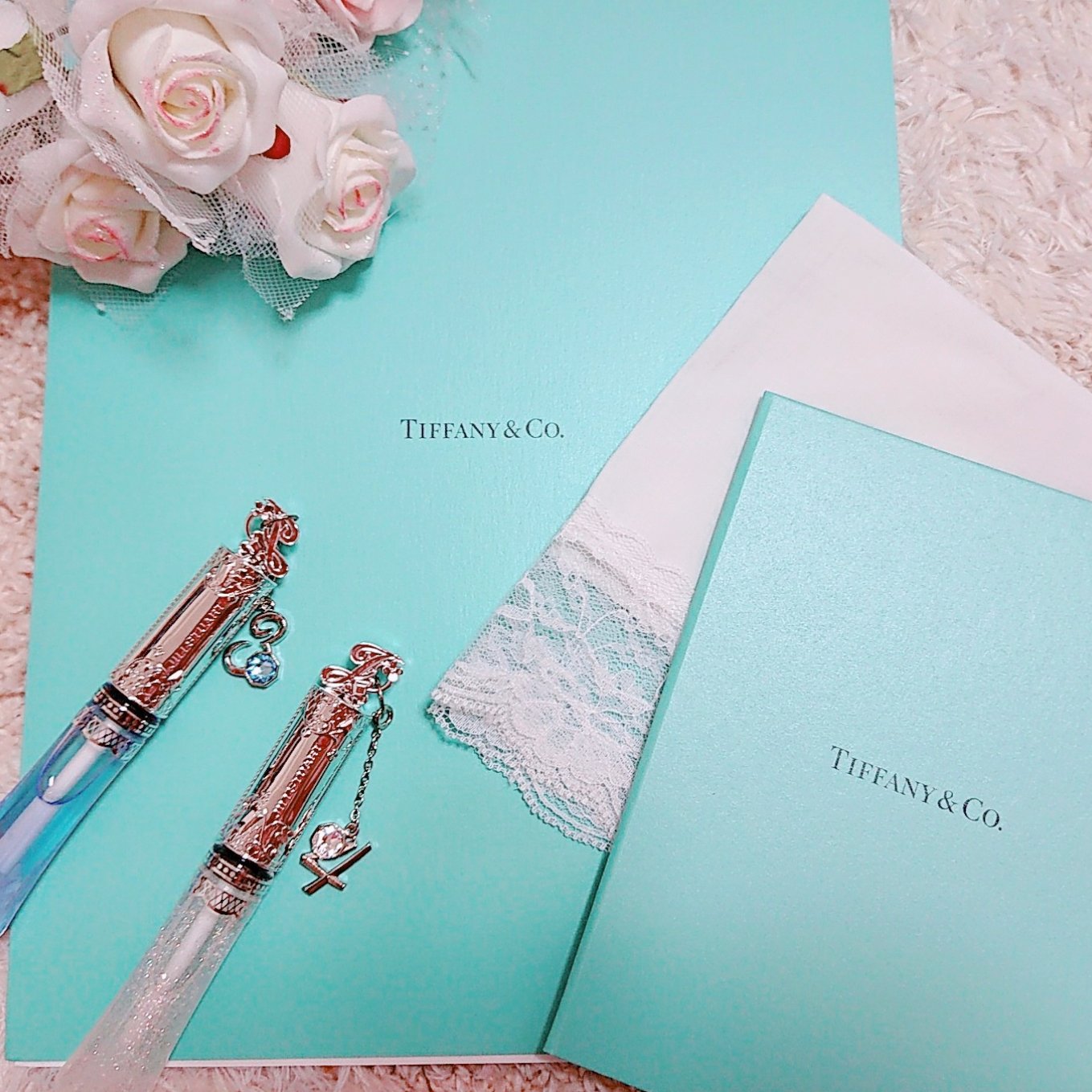 Chan Aya Na Twitterze 今月の ゼクシィ 付録は Tiffany Co オリジナル 婚姻届 保存用婚姻届 フォトアルバム3点セット ティファニーブルーがとってもキレイ 完全に付録買いだけど 婚姻届は保管しておきます 艸 ゼクシィ付録 ティファニー ティファニー