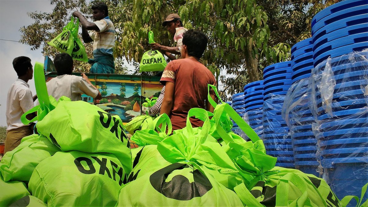 Oxfam's tweet image. We're helping #Rohingya families prepare for monsoon rains &amp;amp; prevent spread of water-borne disease by distributing hygiene kits (soaps etc.) &amp;amp; water canisters + training #refugees in hygiene &amp;amp; health: oxf.am/2F8weBS