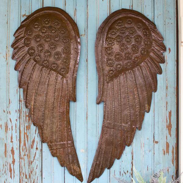 ModernFarmhouss's tweet photo. Set Of Two Metal Hand Hammered Angels Wings 
$78

https://t.co/nzGFKaklbU https://t.co/15o70kBq1i